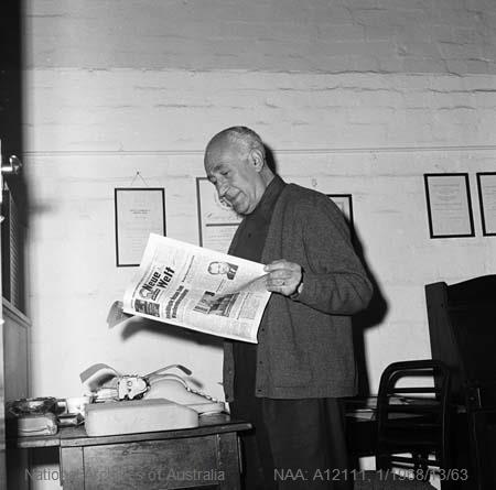 Immigration - Migrants in the community - 'Neue Welt' founder retires